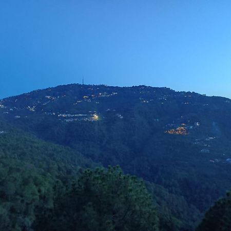 The Western Heights I Serviced Apartments I Pvt Balcony I Lift I Peacefull Area I Family Accomodation I Kasauli I By Exotic Stays 외부 사진