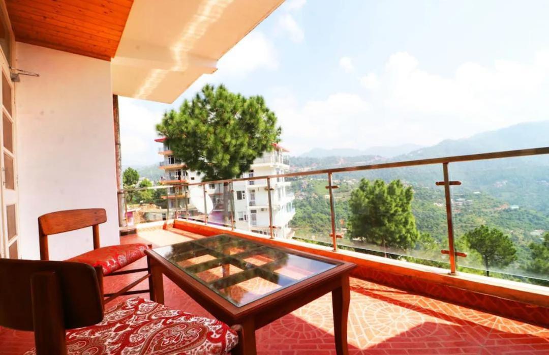 The Western Heights I Serviced Apartments I Pvt Balcony I Lift I Peacefull Area I Family Accomodation I Kasauli I By Exotic Stays 외부 사진